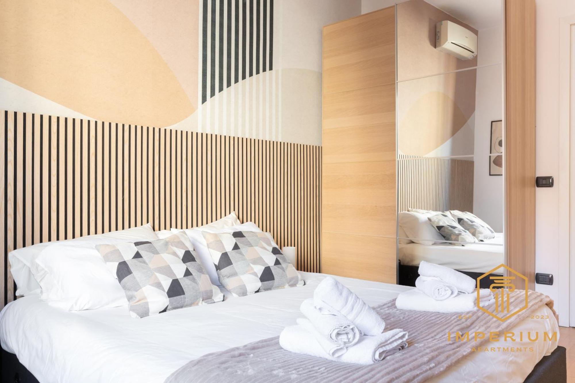 Apartment Imperium Deluxe - 300mt To Metro B, 3 Bedrooms, Panoramic View, A-c Rom