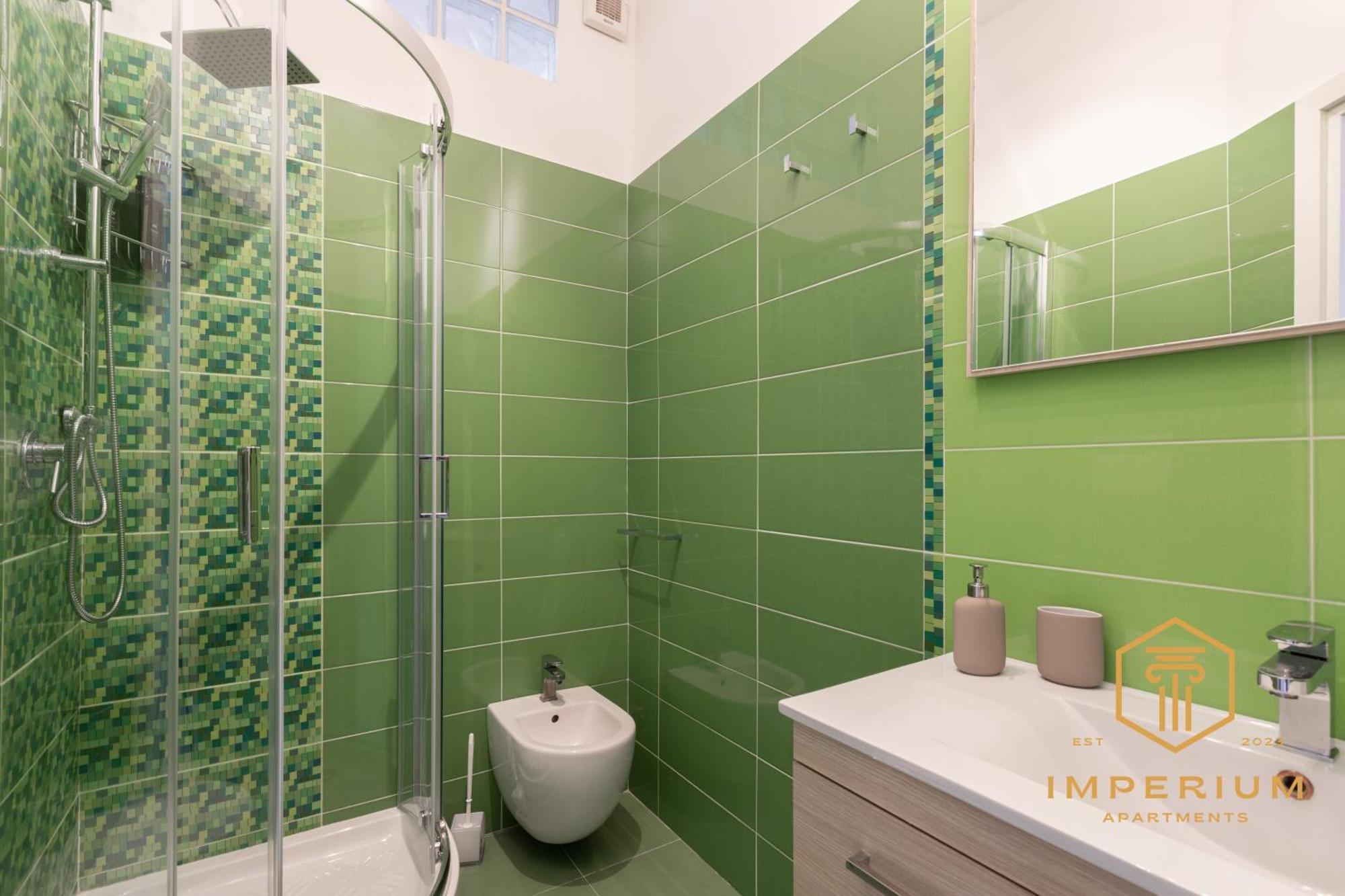 Imperium Deluxe - 300mt To Metro B, 3 Bedrooms, Panoramic View, A-c Rom